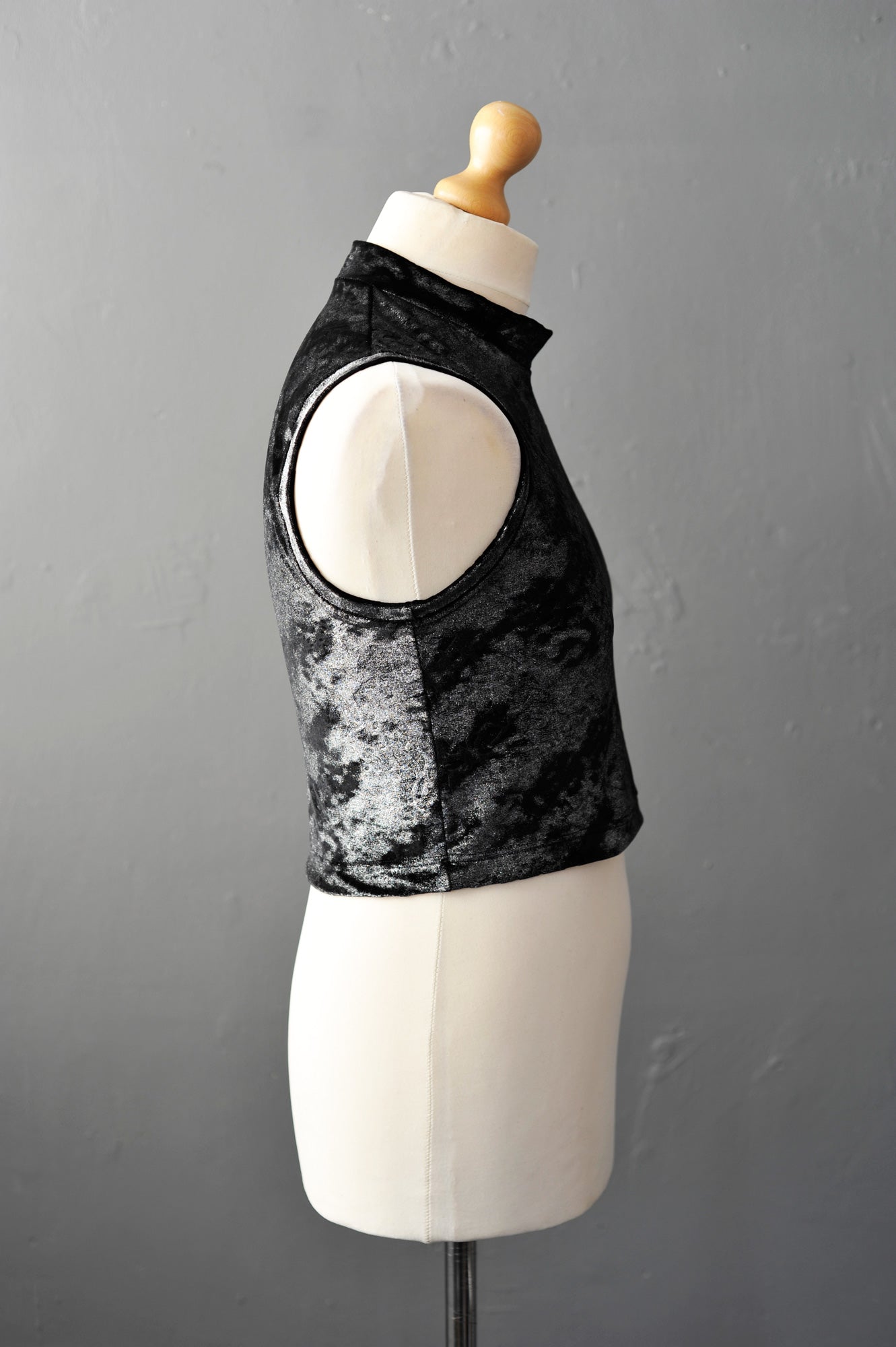Mens Silver Velvet Crop Top