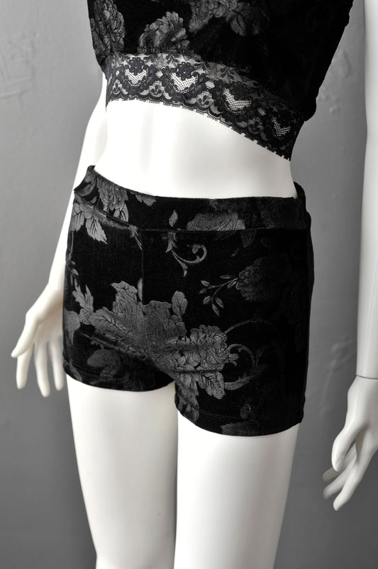 Gothic Rose Velvet Shorts, Goth Stretch Hotpants, Up to Plus Size