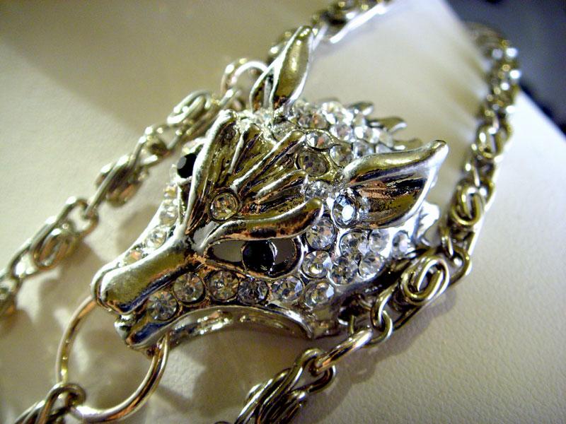 Wolf Head Necklace Detail
