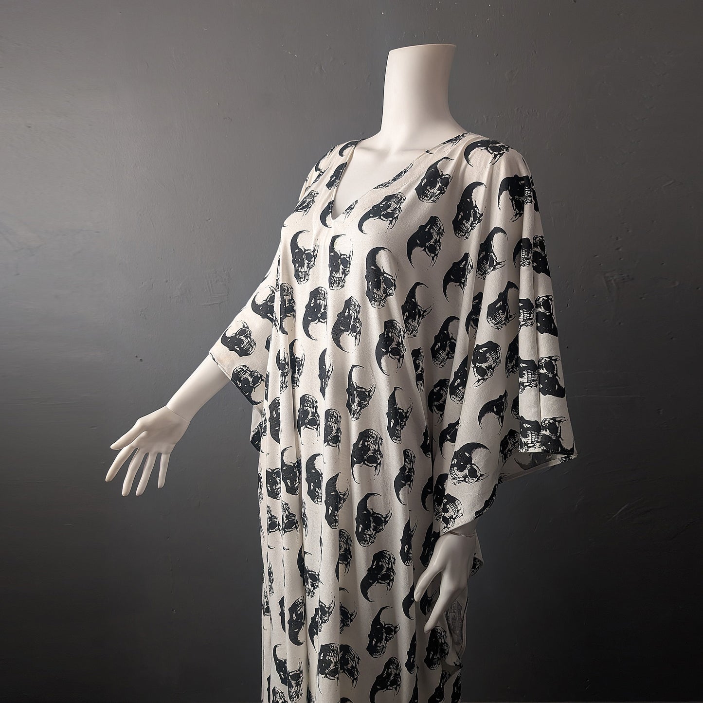 Gothic Skull Kaftan