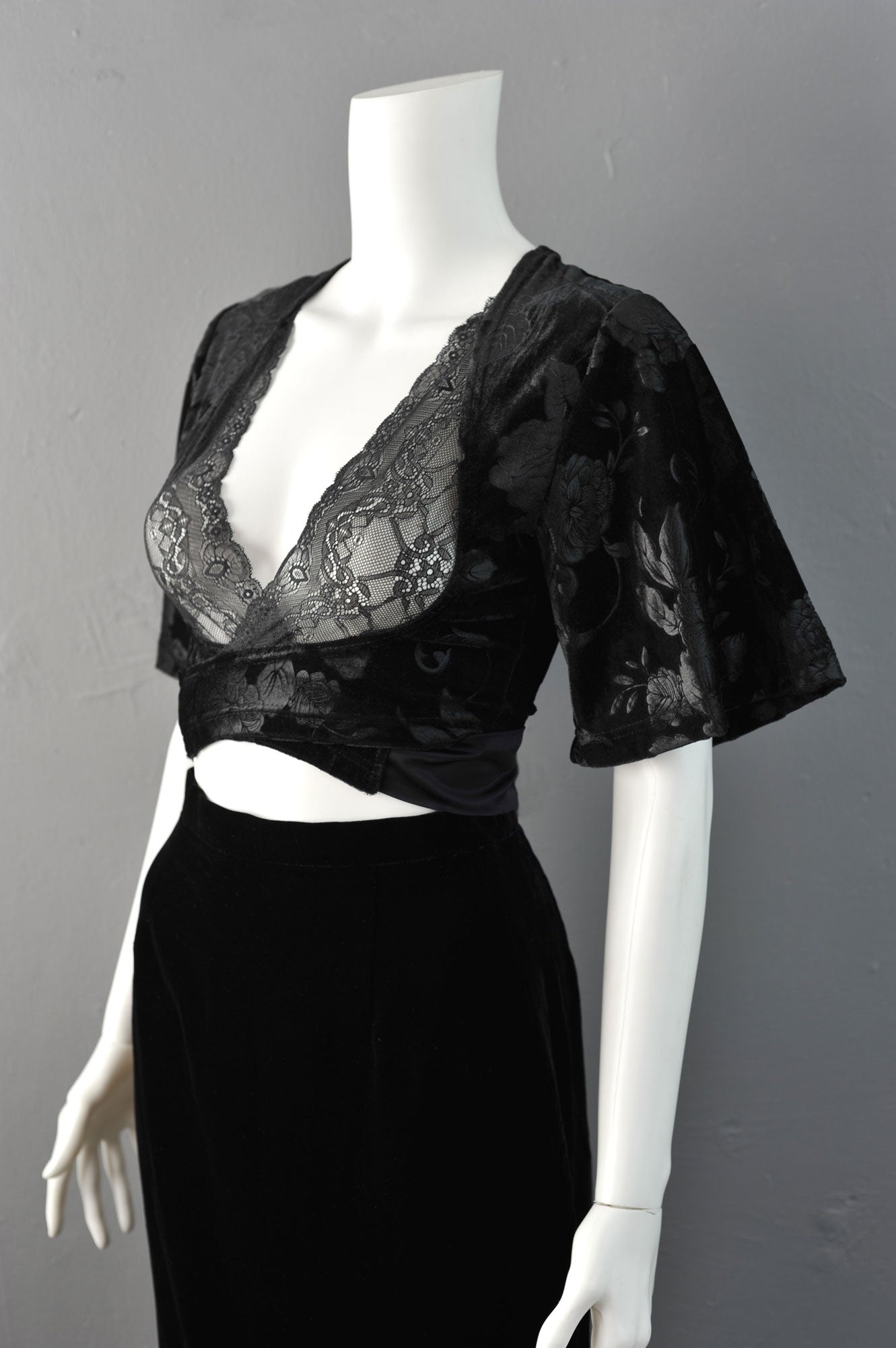  Bolero with Lace Bust